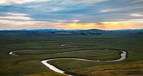 《如龙8》IGN 9分：系列最伟大的游戏之一